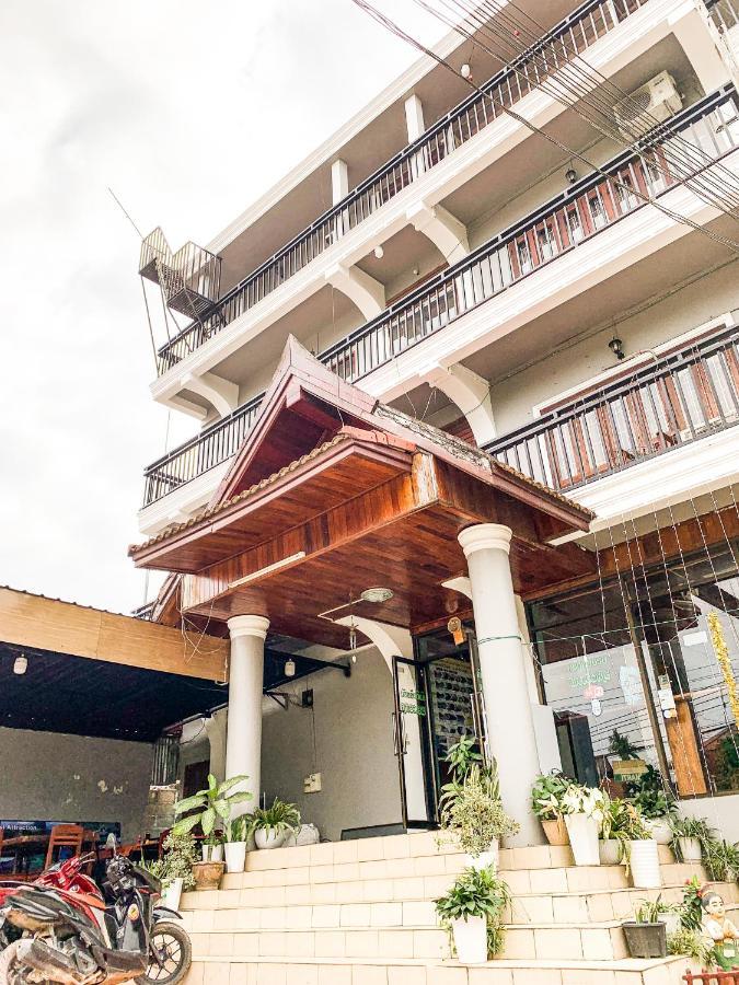 Bountang Mountain View Riverside Hotel Vang Vieng Ngoại thất bức ảnh