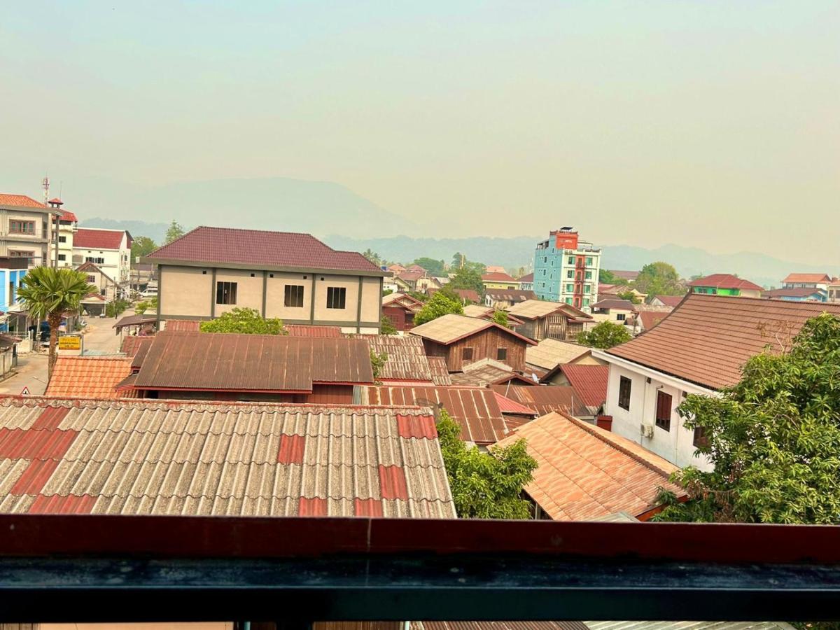 Bountang Mountain View Riverside Hotel Vang Vieng Ngoại thất bức ảnh